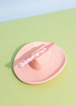 COWBOY HAT ASHTRAY(Cowboy Hat Ashtray) 8 COWBOY HAT ASHTRAY(Cowboy Hat Ashtray) -Canna Style Shop CowboyhatAshtray pink 01acopy
