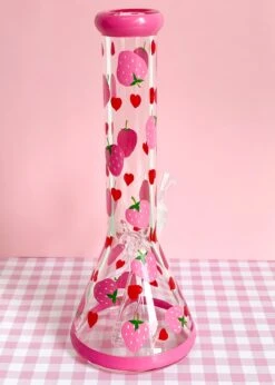 KAWAII STRAWBERRY BONG 10"(Kawaii Strawberry Bong) -Canna Style Shop IMG 0985