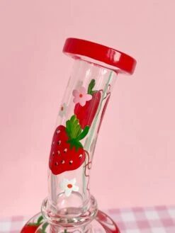 HANDPAINTED STRAWBERRY RIG(Handpainted Strawberry Rig) -Canna Style Shop IMG 0992