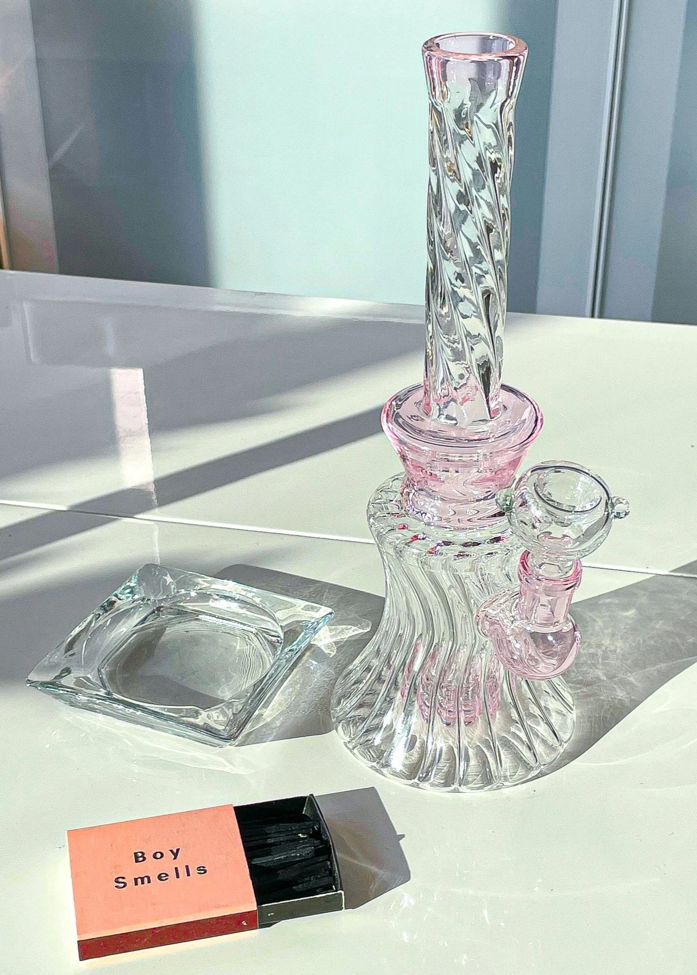 ELEGANT SWIRL BONG(Elegant Glass Bong) 4 ELEGANT SWIRL BONG(Elegant Glass Bong) - Image 2