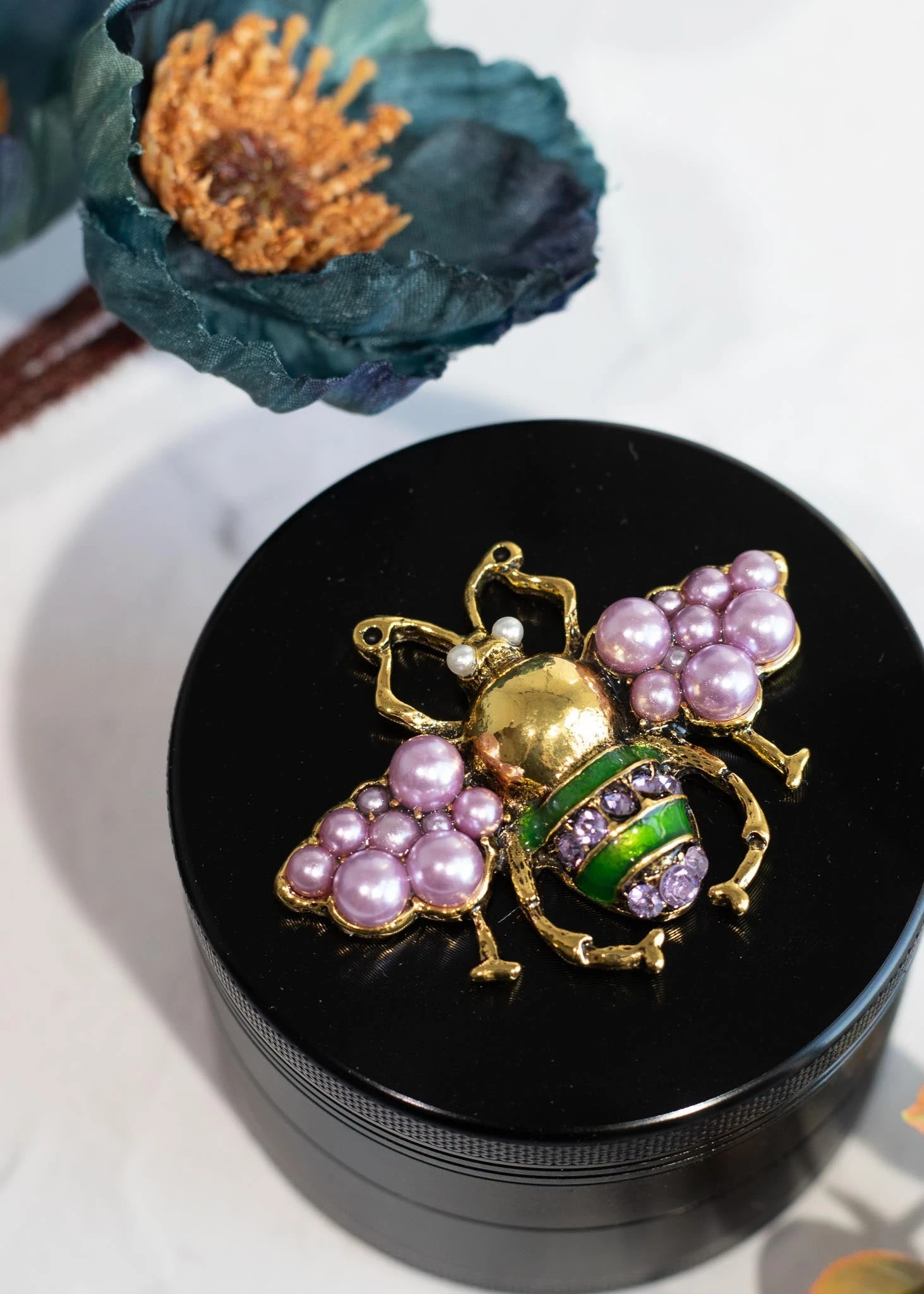 JEWELED BEETLE GRINDER(Jeweled Beetle Grinder) 4 JEWELED BEETLE GRINDER(Jeweled Beetle Grinder) - Image 2