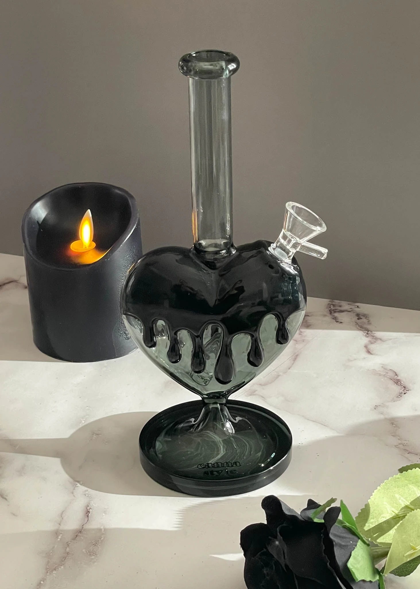 GOTH HEART BONG(Black Drip Heart Bong) 3 GOTH HEART BONG(Black Drip Heart Bong)