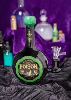 POISON BOTTLE BONG(Poison Bottle Bong)