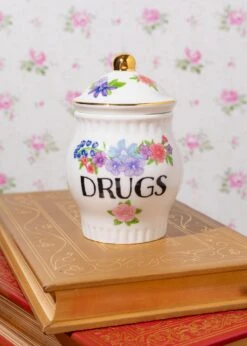 GRANDMA’S STASH JAR(Grandma S Stash Jar) 8 GRANDMA’S STASH JAR(Grandma S Stash Jar) -Canna Style Shop stash jar2 9d6e03c1 7302 4b88 bb8a a3168a1ffaa7