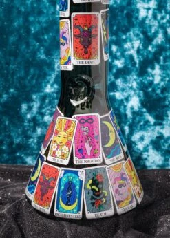 TAROT CARD BONG 16"(Tarot Card Bong 16) 7 TAROT CARD BONG 16"(Tarot Card Bong 16) -Canna Style Shop tarot art detail a144a0bb c66d 4ded 9052 b7620d74e706